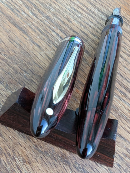 1941 Carmine Sheaffer Balance Statesman - fine point