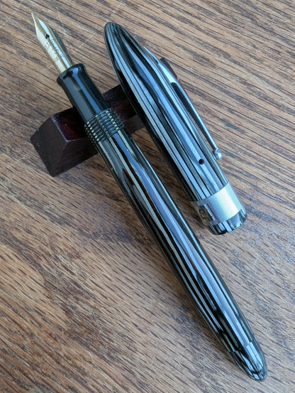 Gray Pearl Sheaffer Craftsman Deluxe fountain pen
