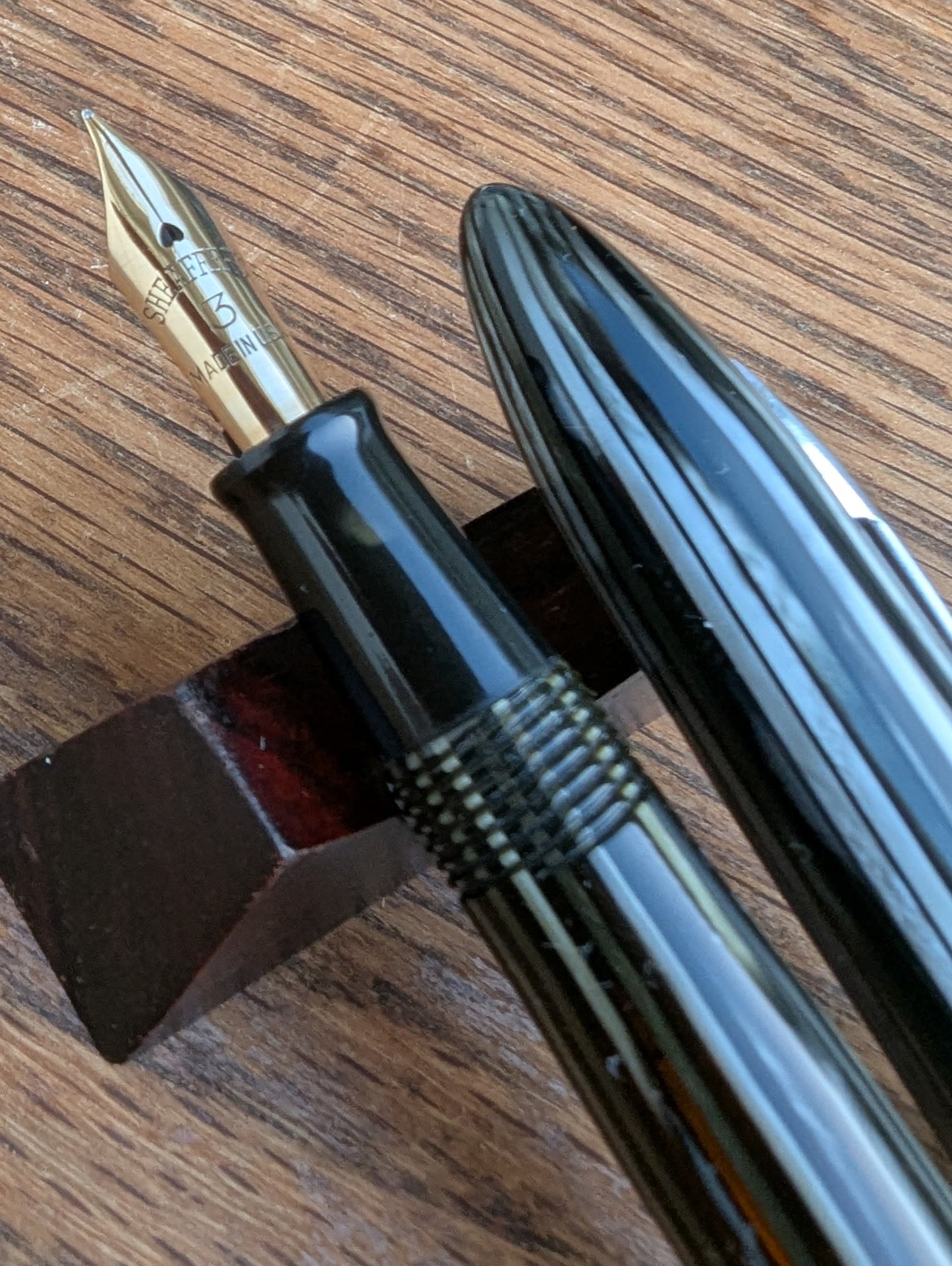 Gray Pearl Sheaffer Craftsman Deluxe fountain pen