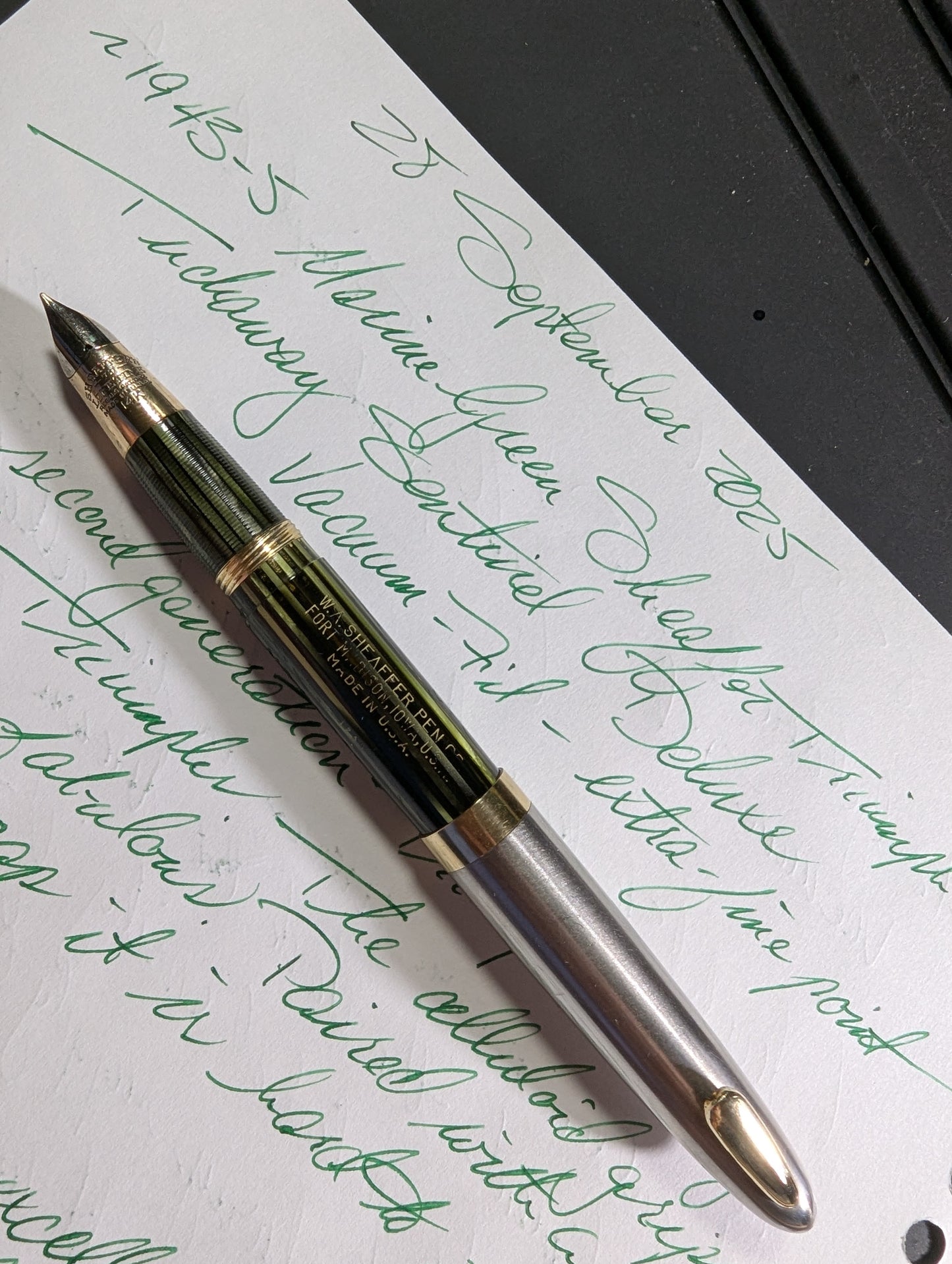 1943-5 Marine Green Sheaffer Triumph Tuckaway Sentinel fountain pen - extra-fine point