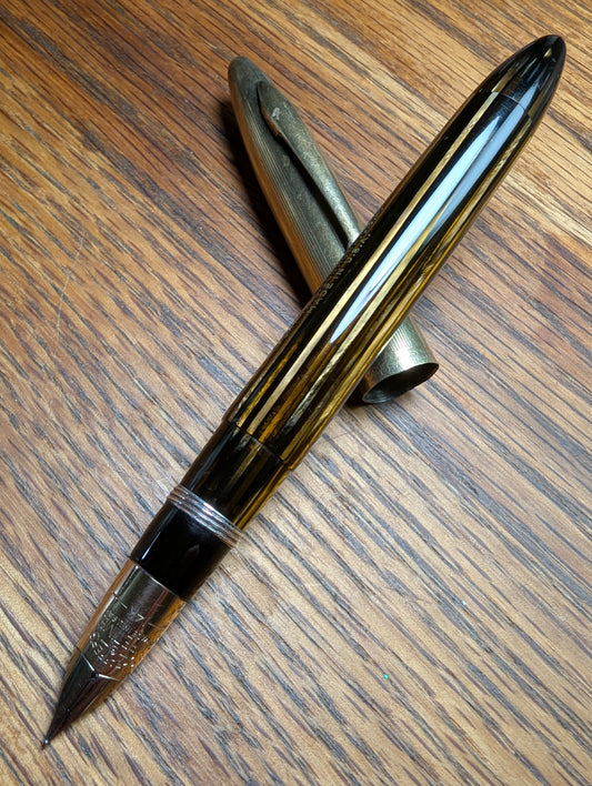 1942 Golden Brown Sheaffer Triumph Crest - fine point