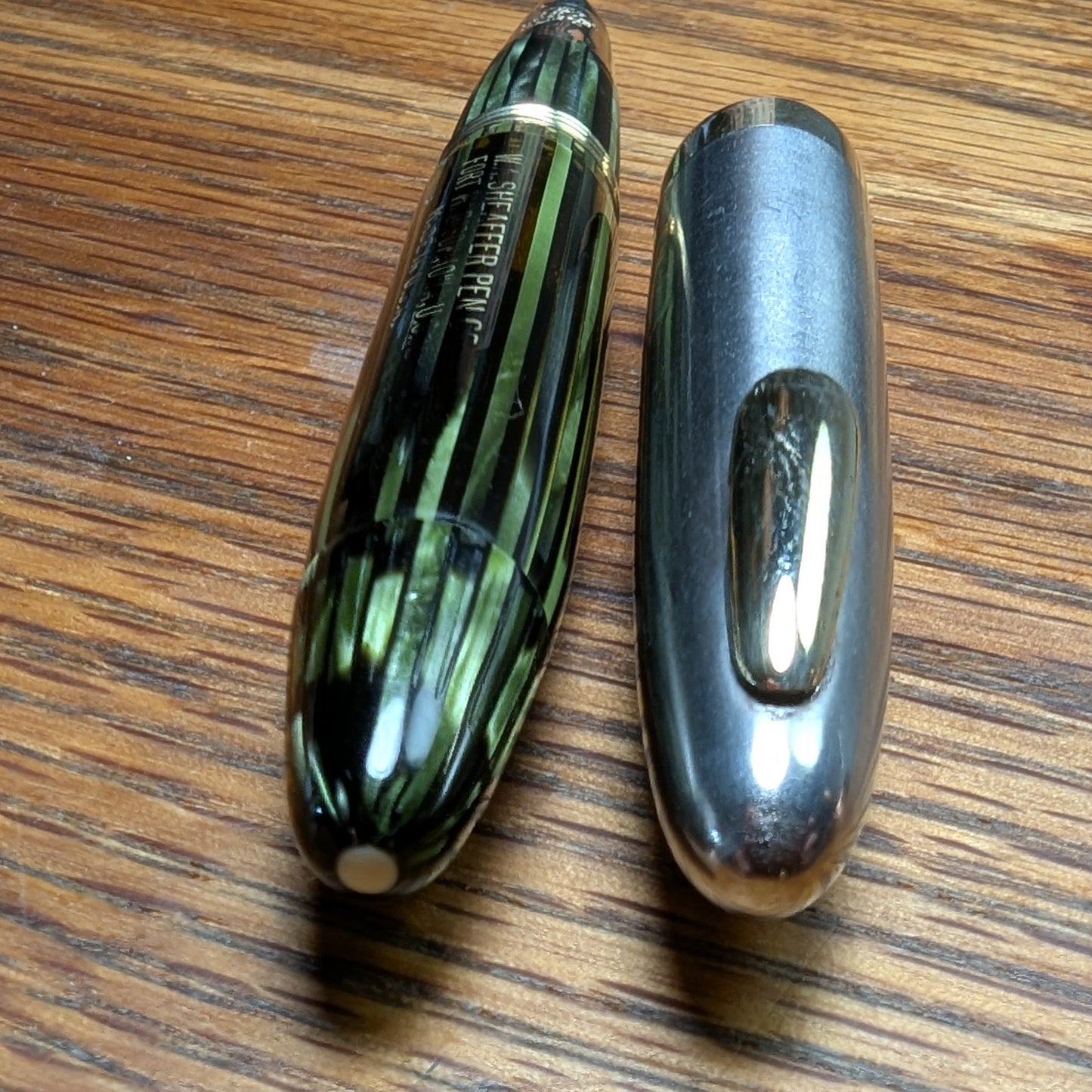 1943-5 Marine Green Sheaffer Triumph Tuckaway Sentinel fountain pen - extra-fine point