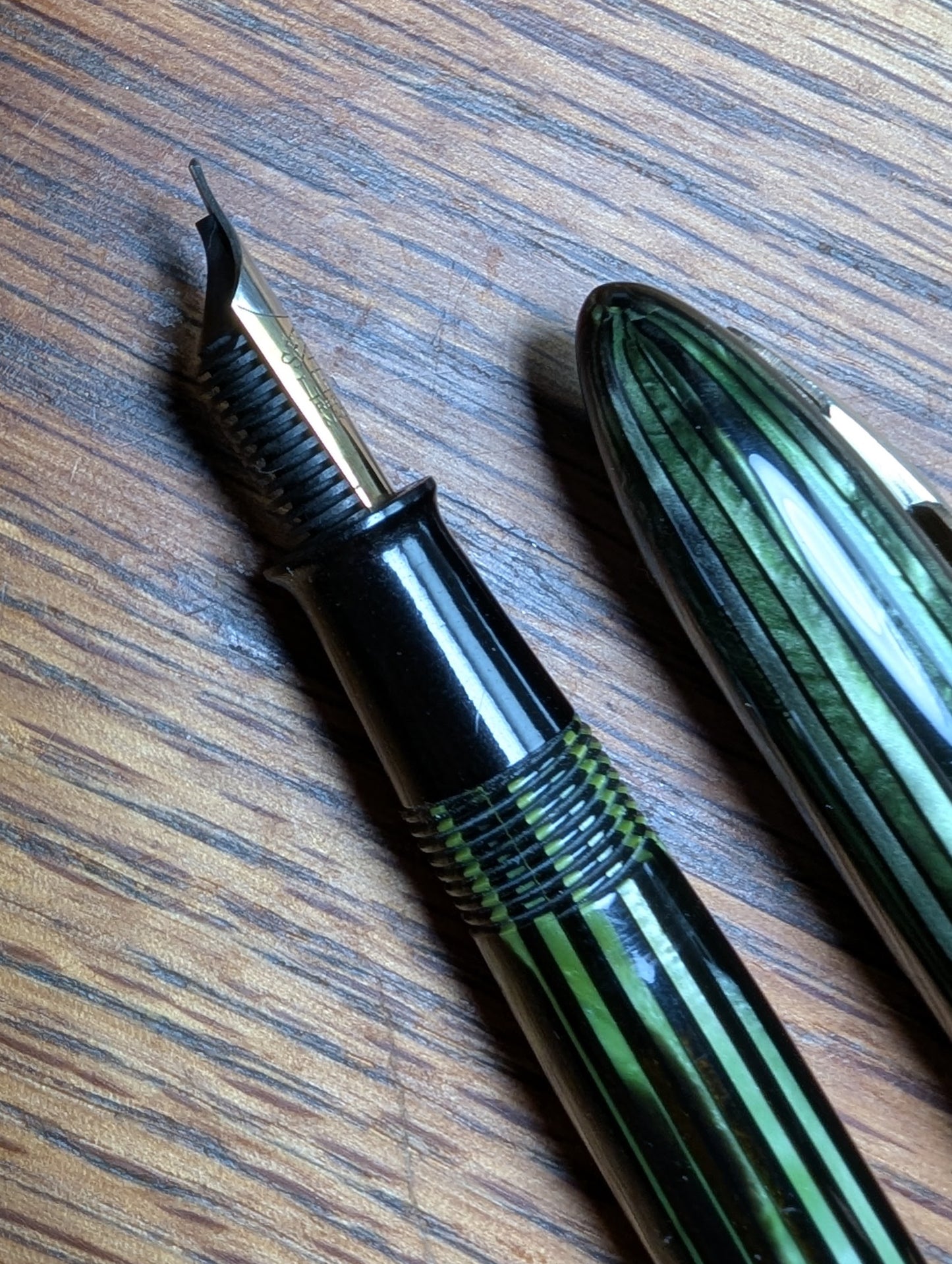 1938-41 Marine Green Sheaffer Balance Statesman - Vacuum-Fil - medium-broad point