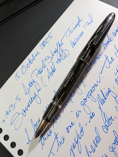 1943-5 Gray Pearl Sheaffer Triumph Sovereign - fine point