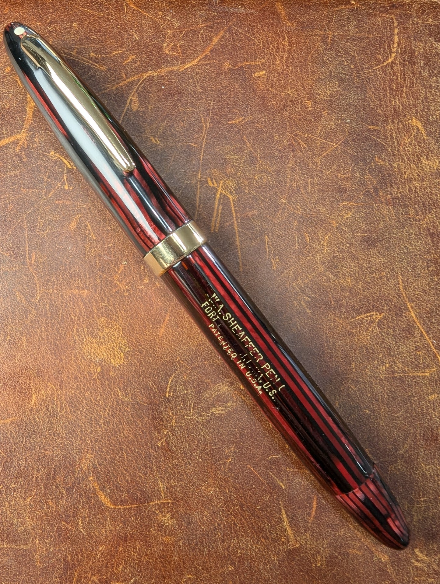 1943-5 Carmine Sheaffer Triumph Statesman - fine point
