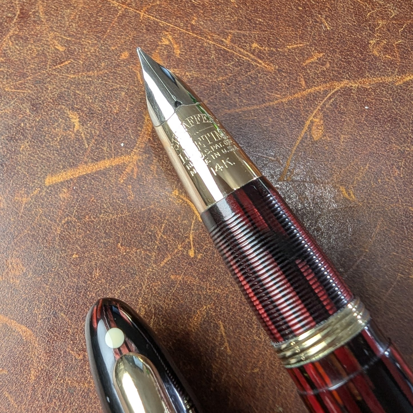 1943-5 Carmine Sheaffer Triumph Statesman - fine point