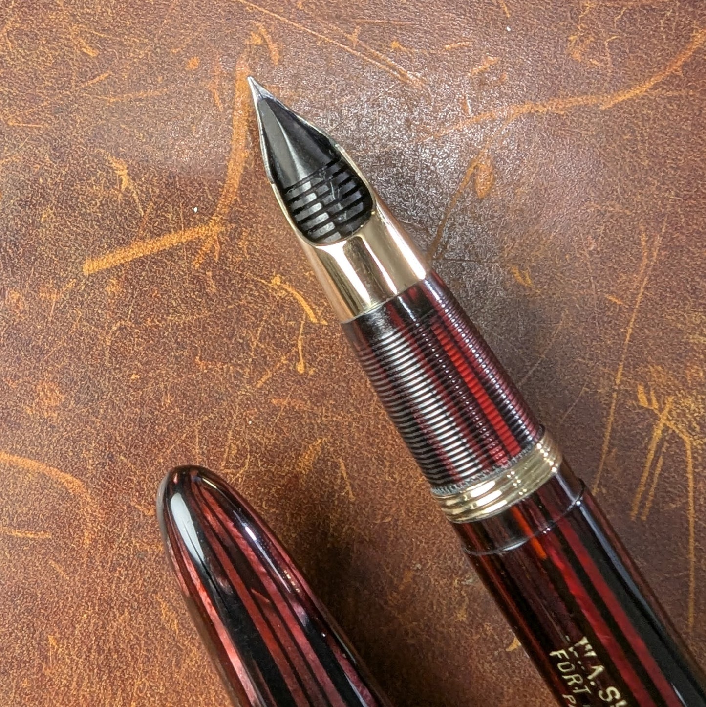 1943-5 Carmine Sheaffer Triumph Statesman - fine point