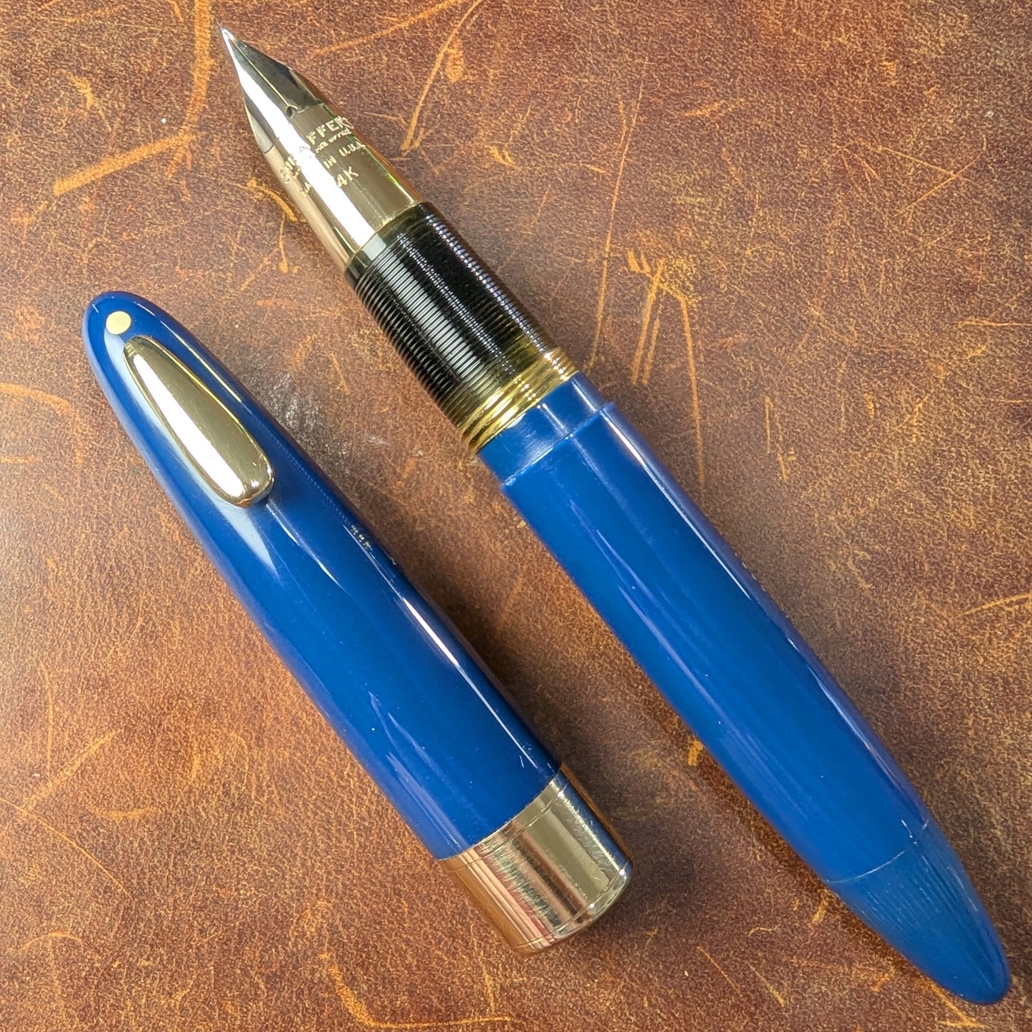 1948 Persian blue Sheaffer Triumph Tuckaway Valiant - extra-fine point