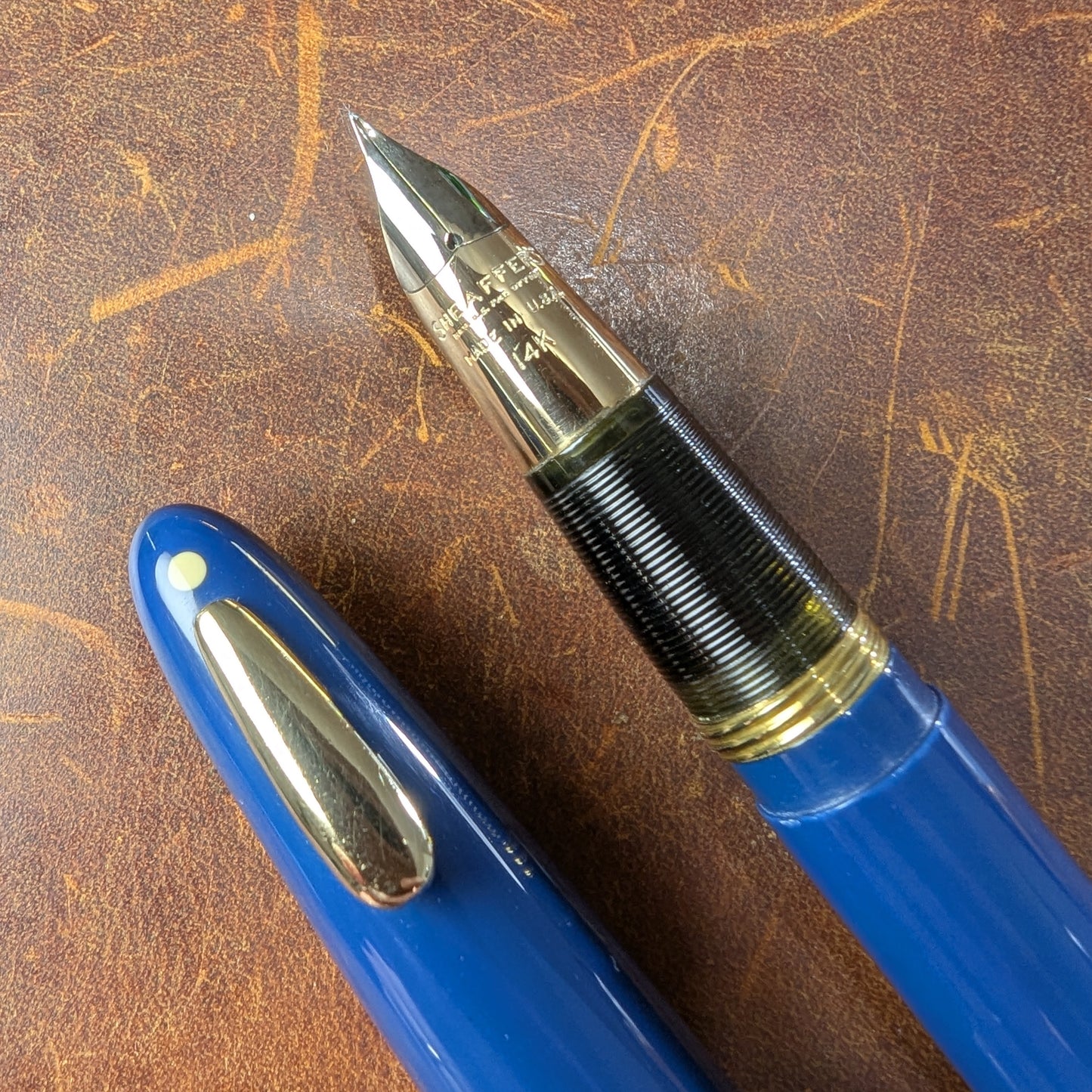 1948 Persian blue Sheaffer Triumph Tuckaway Valiant - extra-fine point