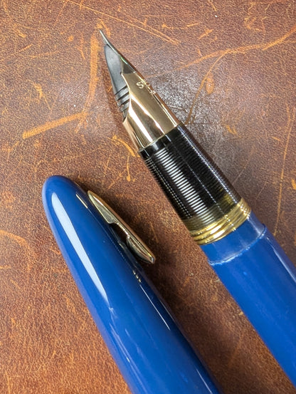 1948 Persian blue Sheaffer Triumph Tuckaway Valiant - extra-fine point
