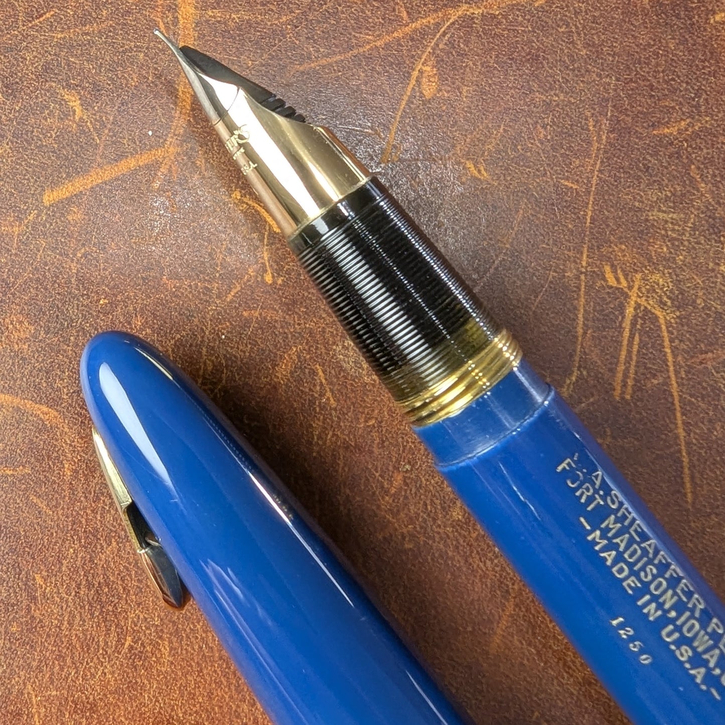 1948 Persian blue Sheaffer Triumph Tuckaway Valiant - extra-fine point