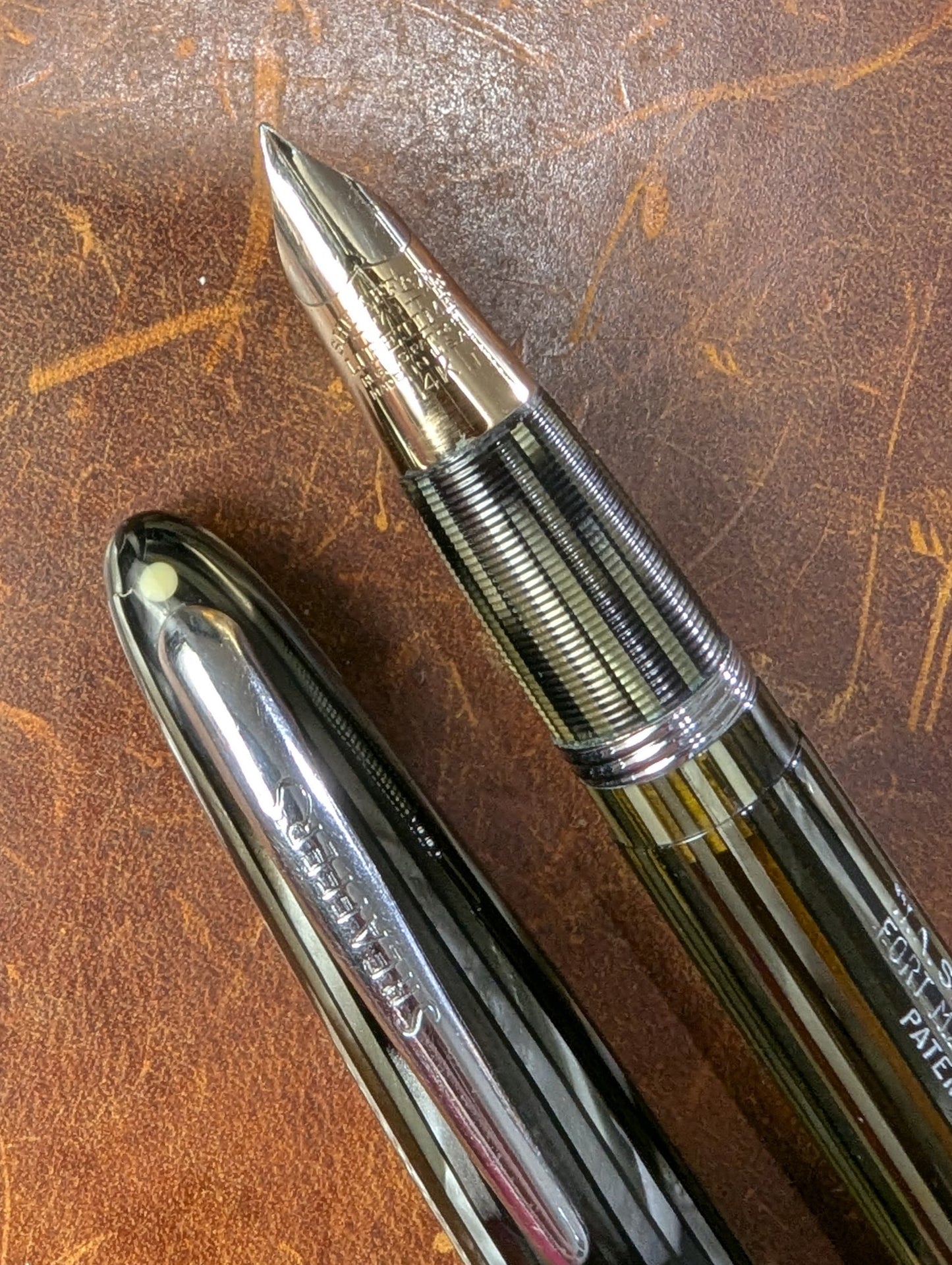 1943-5 Gray Pearl Sheaffer Triumph Sovereign - fine point