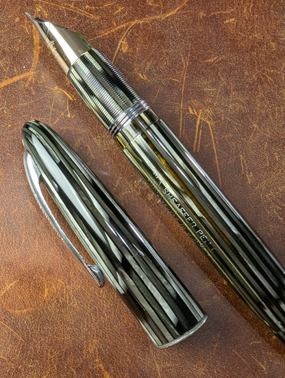 1943-5 Gray Pearl Sheaffer Triumph Sovereign - fine point
