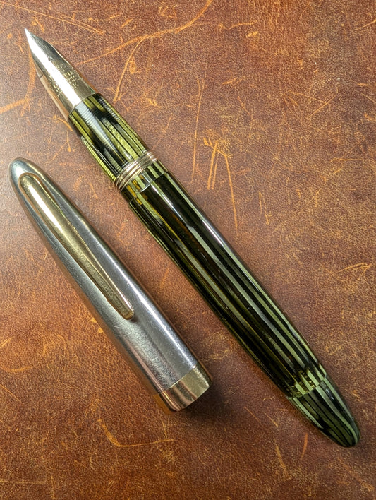 1943-5 Gray Pearl Sheaffer Triumph Sentinel fountain pen - fine nib