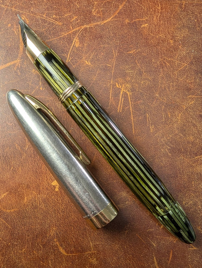 1943-5 Gray Pearl Sheaffer Triumph Sentinel fountain pen - fine nib