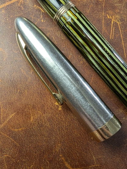 1943-5 Gray Pearl Sheaffer Triumph Sentinel fountain pen - fine nib