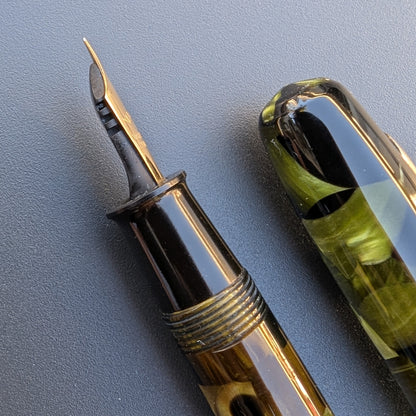 ~1934-5 Large (Oversize) Marine Green VACUUM-FIL