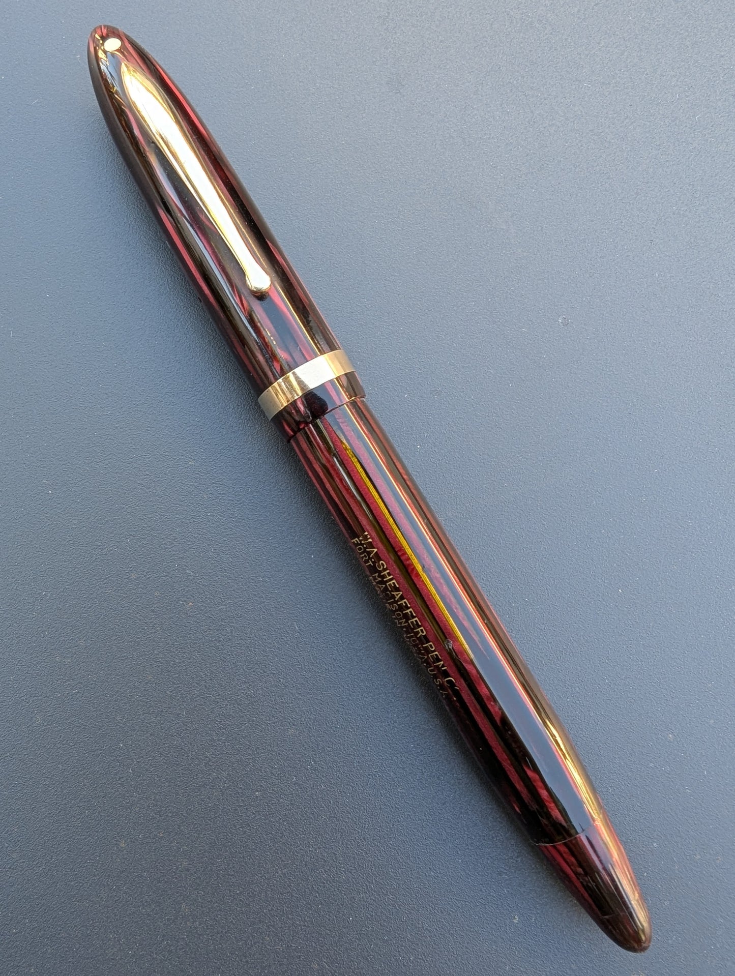 1941 Carmine Sheaffer Balance Statesman - medium-fine point
