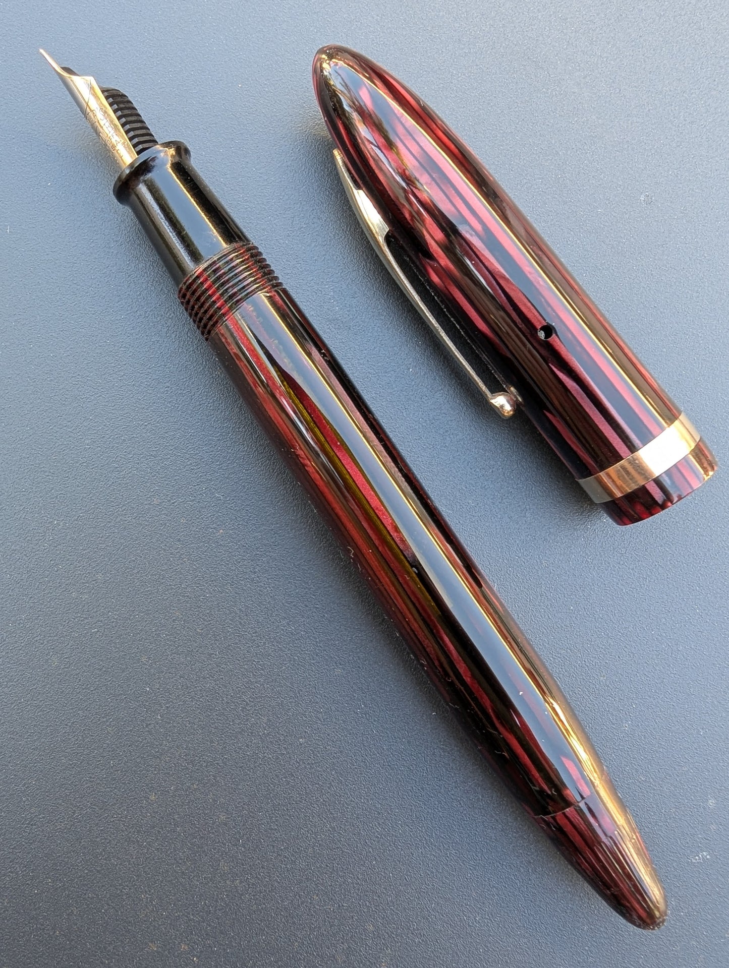 1941 Carmine Sheaffer Balance Statesman - medium-fine point