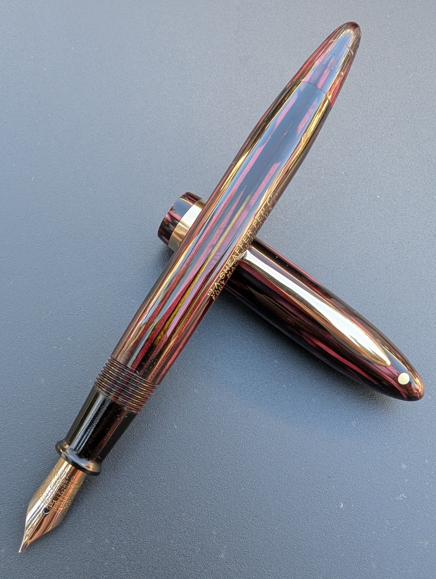 1941 Carmine Sheaffer Balance Statesman - medium-fine point