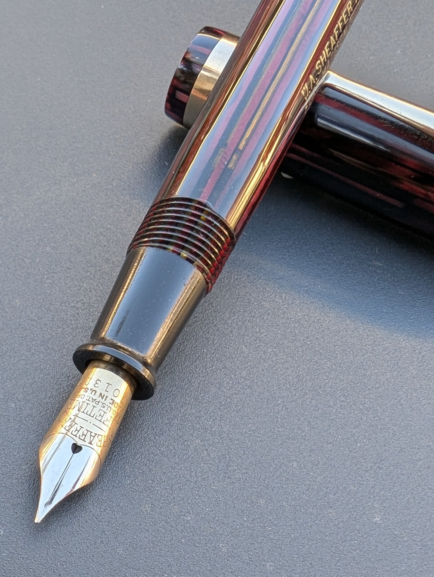 1941 Carmine Sheaffer Balance Statesman - medium-fine point