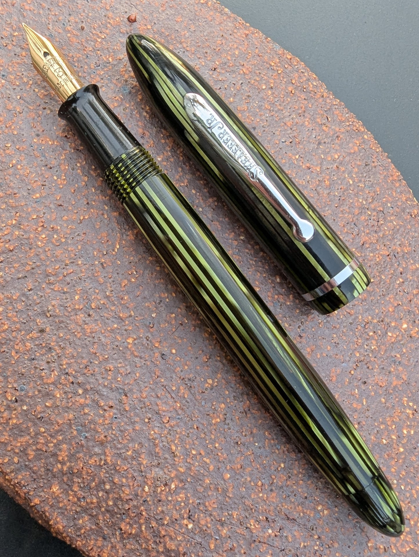 Marine Green Sheaffer Balance long Junior - fine point