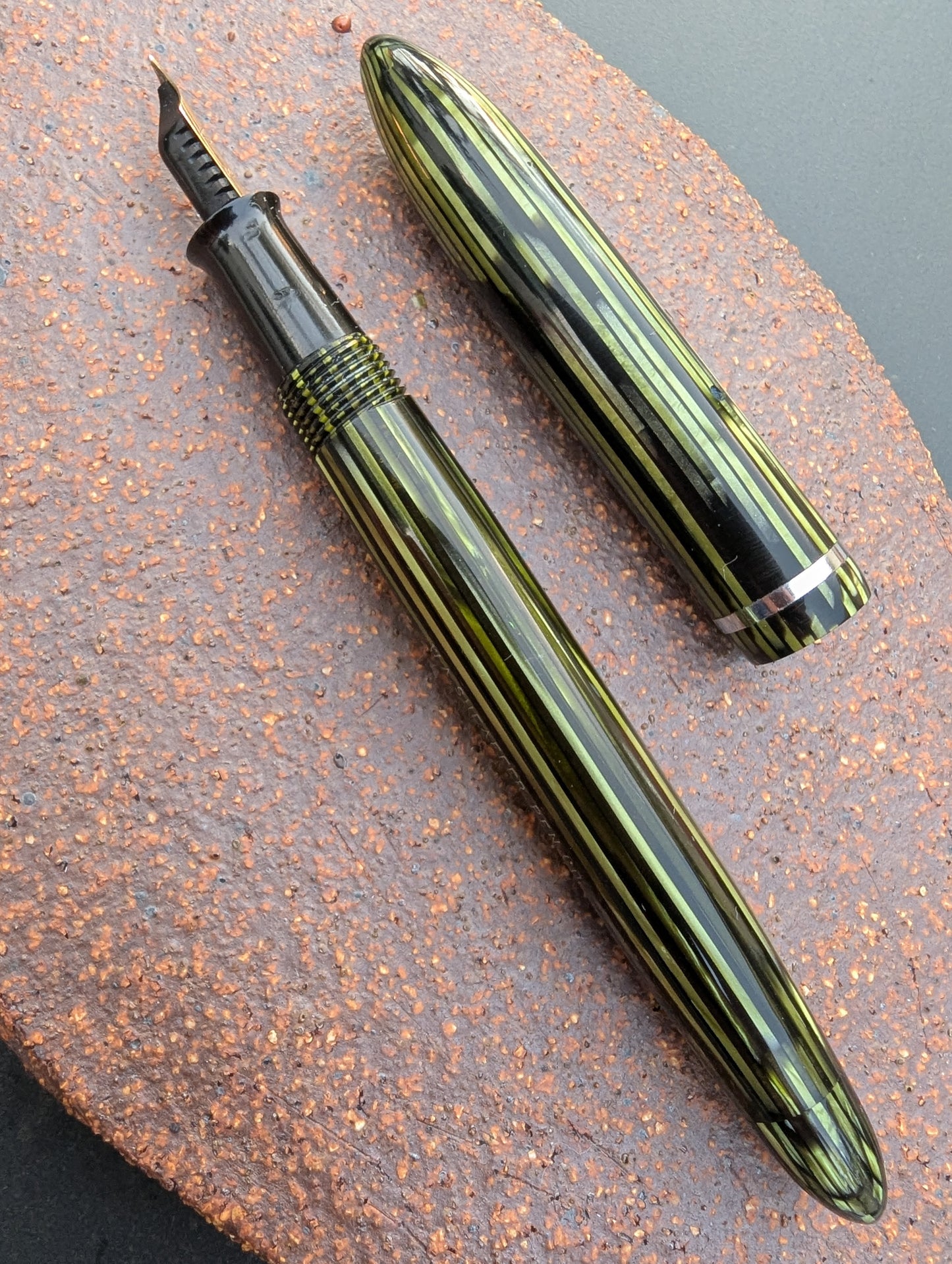 Marine Green Sheaffer Balance long Junior - fine point