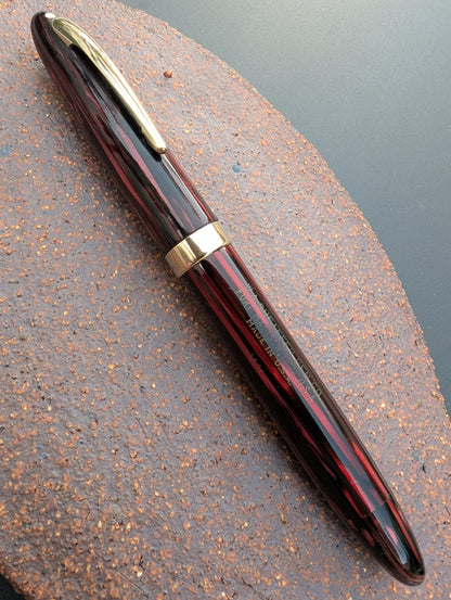 1943-5 Carmine Sheaffer Triumph Statesman - fine point