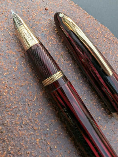1943-5 Carmine Sheaffer Triumph Statesman - fine point