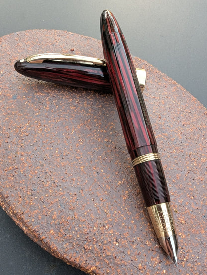 1943-5 Carmine Sheaffer Triumph Statesman - fine point