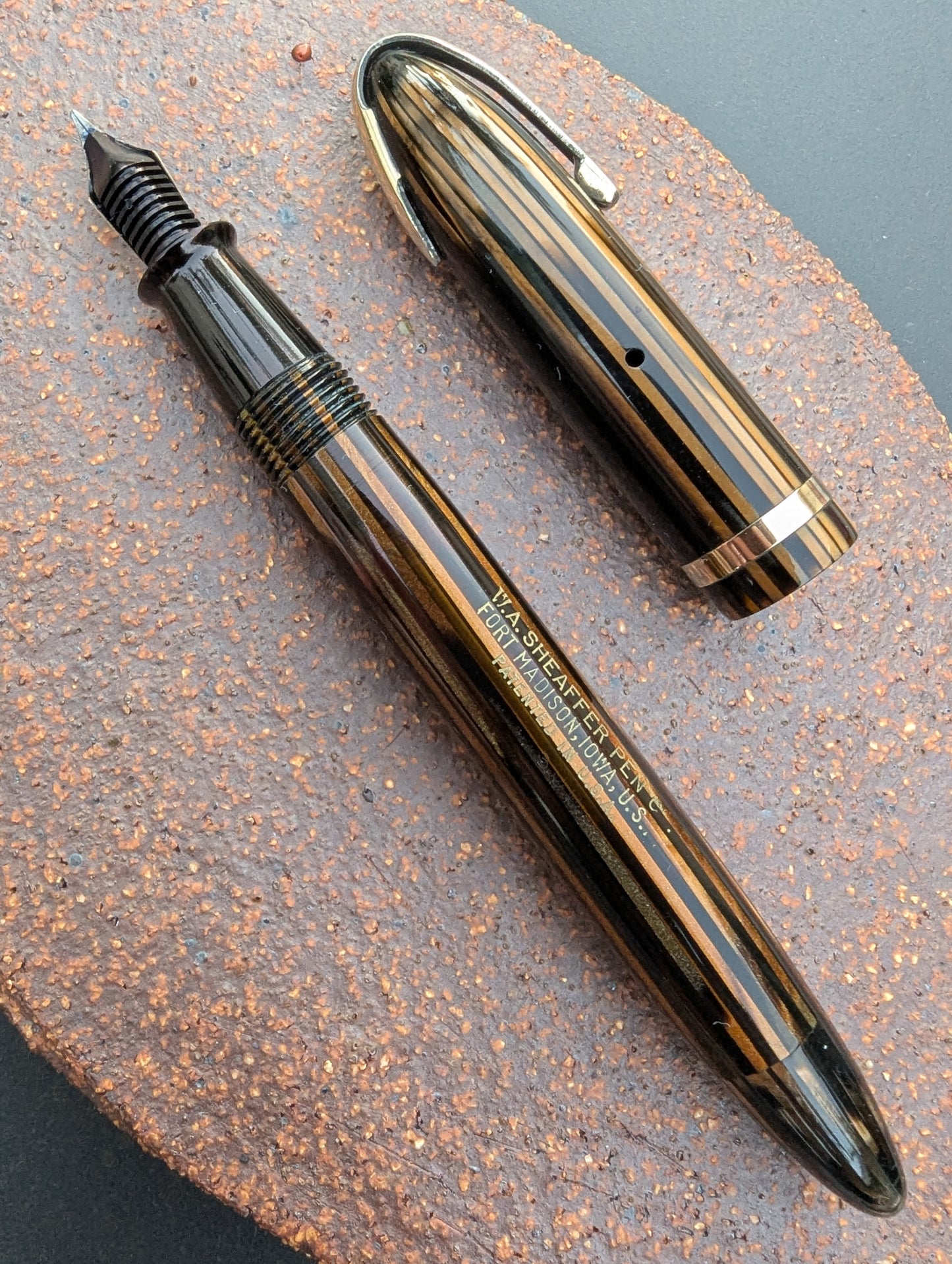 1941 Golden Brown Sheaffer Balance Defender - fine point
