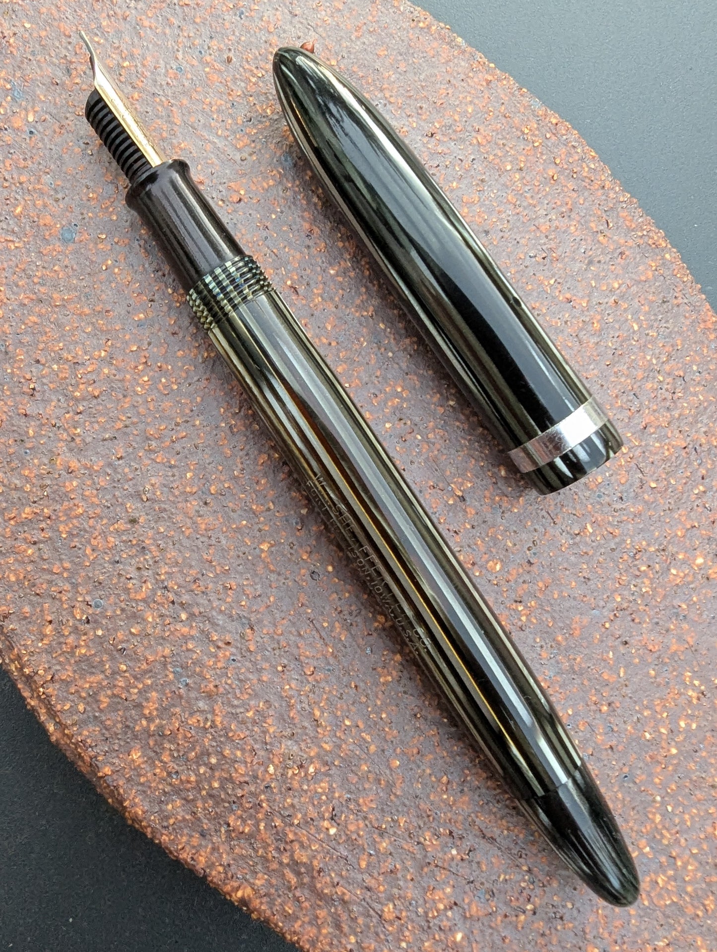 ~1936-7 Gray Pearl Sheaffer Balance Sovereign Fountain Pen - medium point