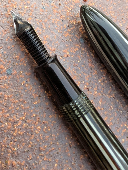 ~1936-7 Gray Pearl Sheaffer Balance Sovereign Fountain Pen - medium point