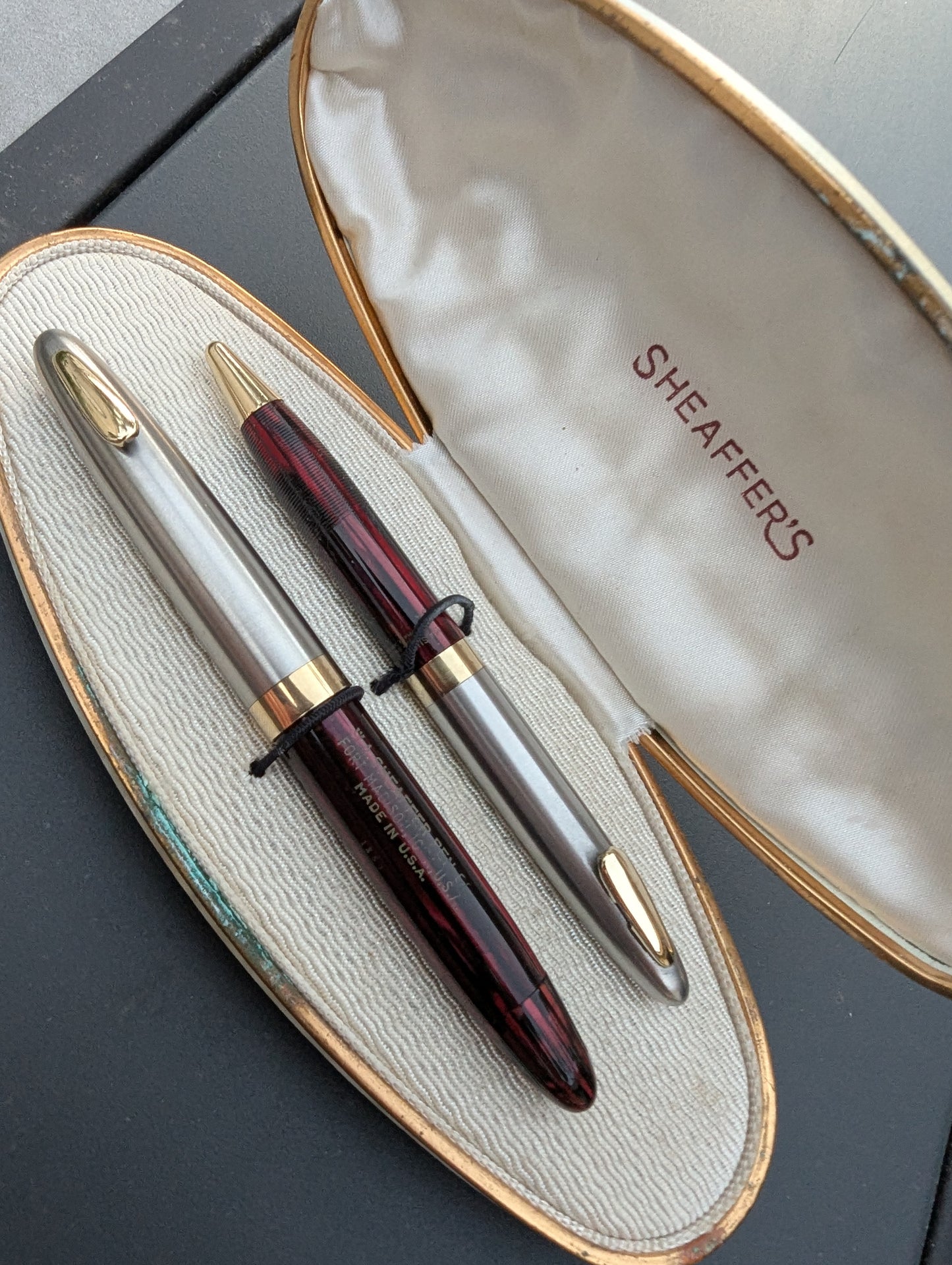 ~1943 Carmine Sheaffer Tuckaway Sentinel fountain pen & pencil - fine-mediun point