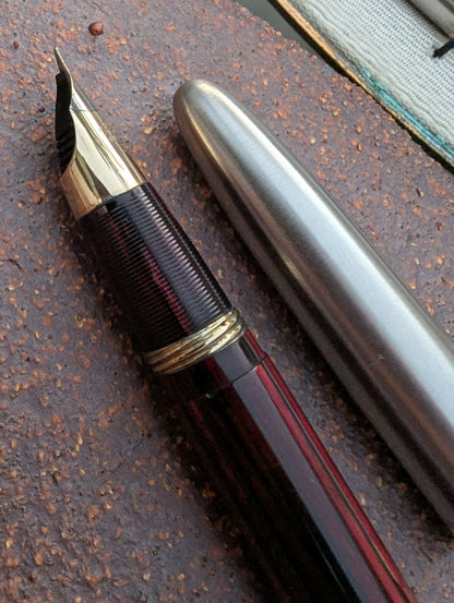 ~1943 Carmine Sheaffer Tuckaway Sentinel fountain pen & pencil - fine-mediun point