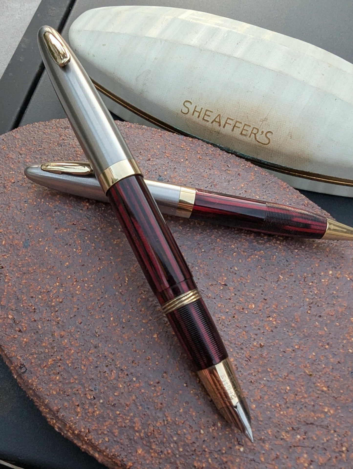 ~1943 Carmine Sheaffer Tuckaway Sentinel fountain pen & pencil - fine-mediun point