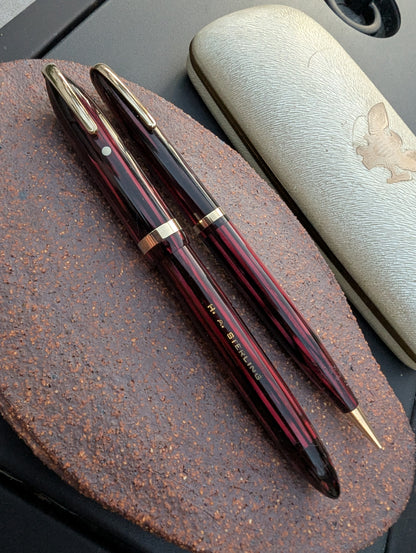 1941 Carmine Sheaffer Balance Vigilant Fountain Pen & Pencil in case - fine-extra-fine point