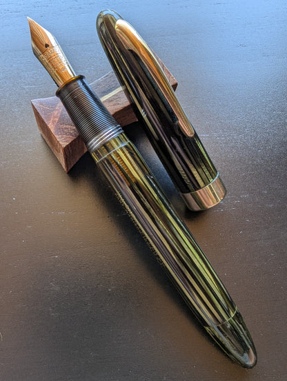 1947 Marine Green Sheaffer Sovereign fountain pen - Vacuum-Fil - stubby fine point