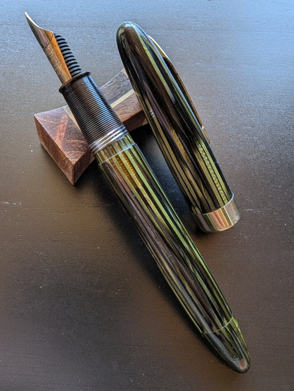 1947 Marine Green Sheaffer Sovereign fountain pen - Vacuum-Fil - stubby fine point