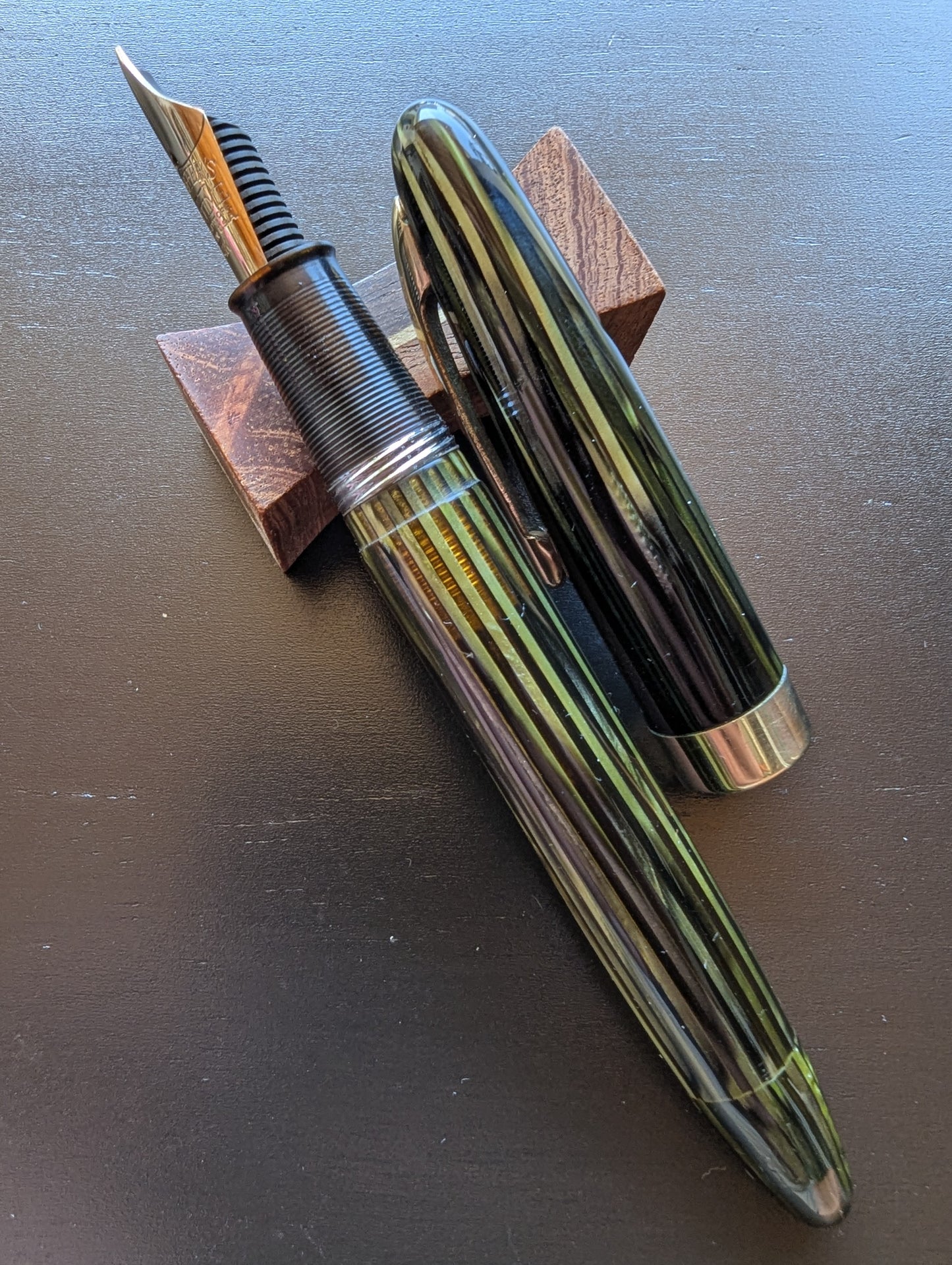 1947 Marine Green Sheaffer Sovereign fountain pen - Vacuum-Fil - stubby fine point