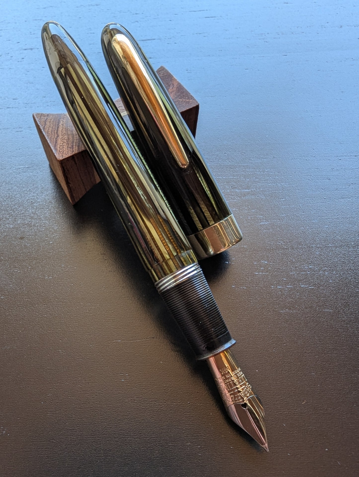 1947 Marine Green Sheaffer Sovereign fountain pen - Vacuum-Fil - stubby fine point