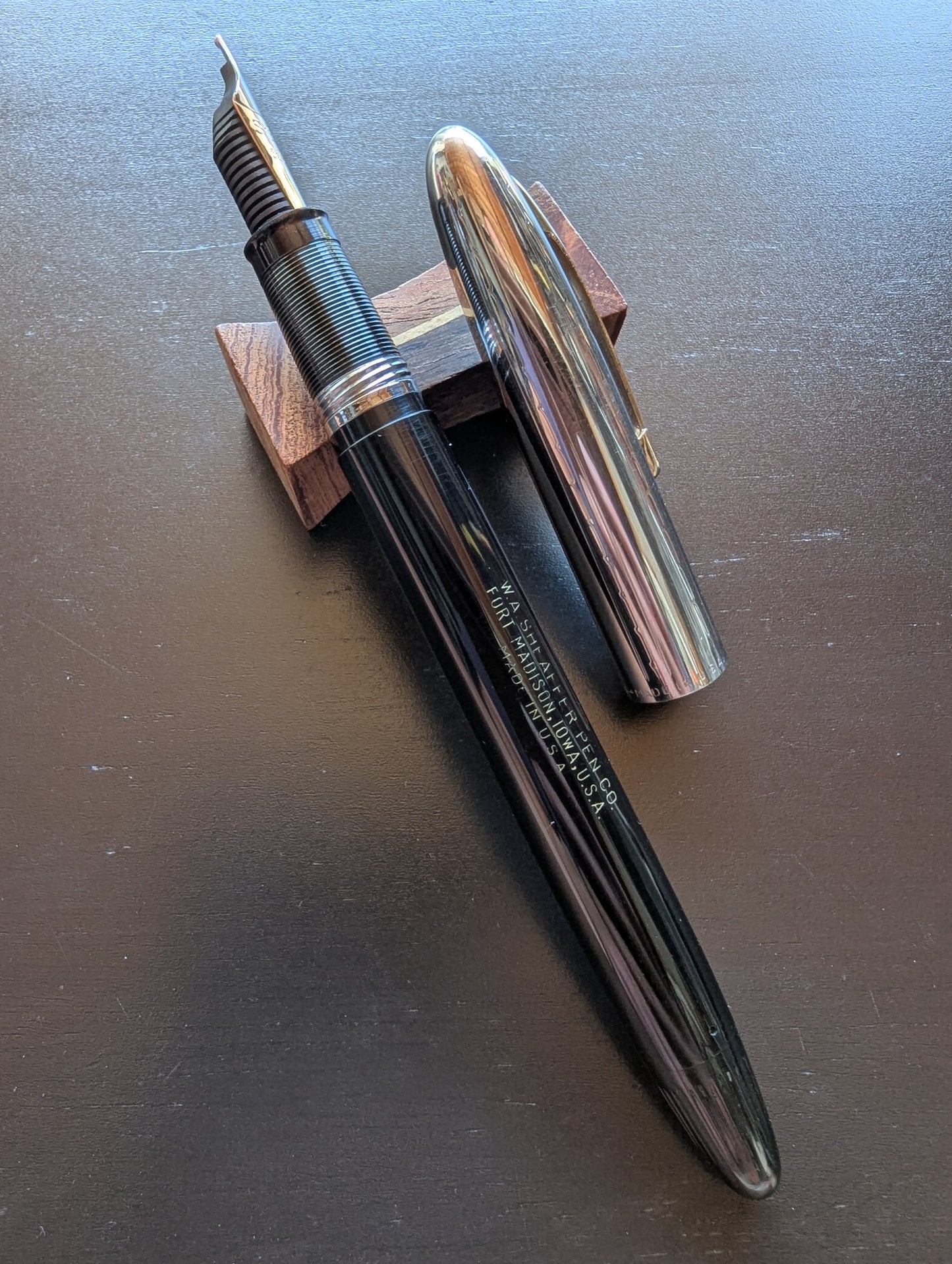 Black Sheaffer Snorkel Sovereign - medium point