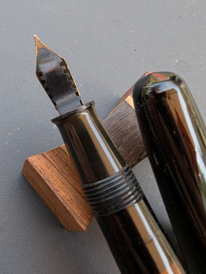 ~1934 Black full size VACUUM-FIL - fine point