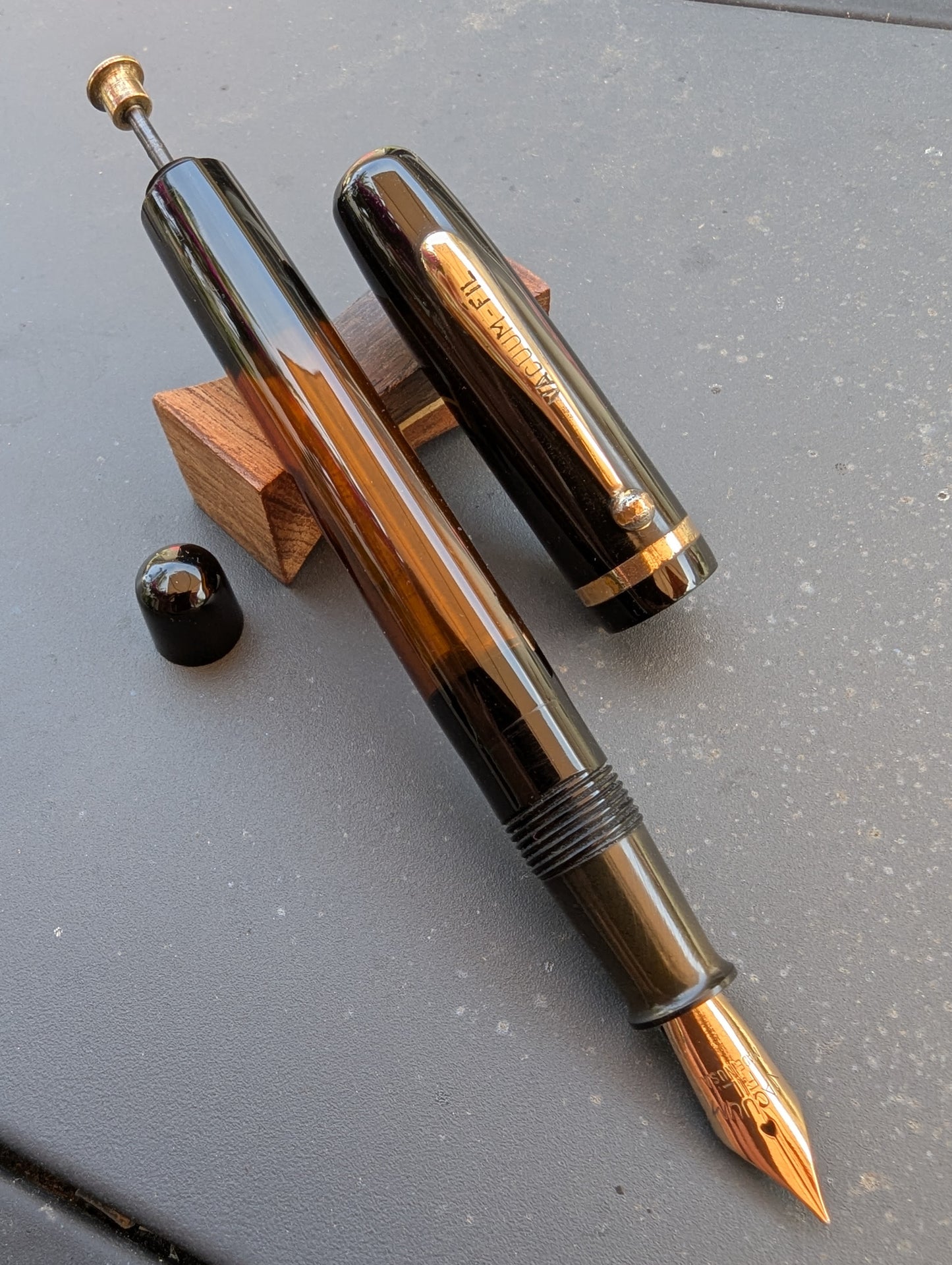 ~1934 Black full size VACUUM-FIL - fine point