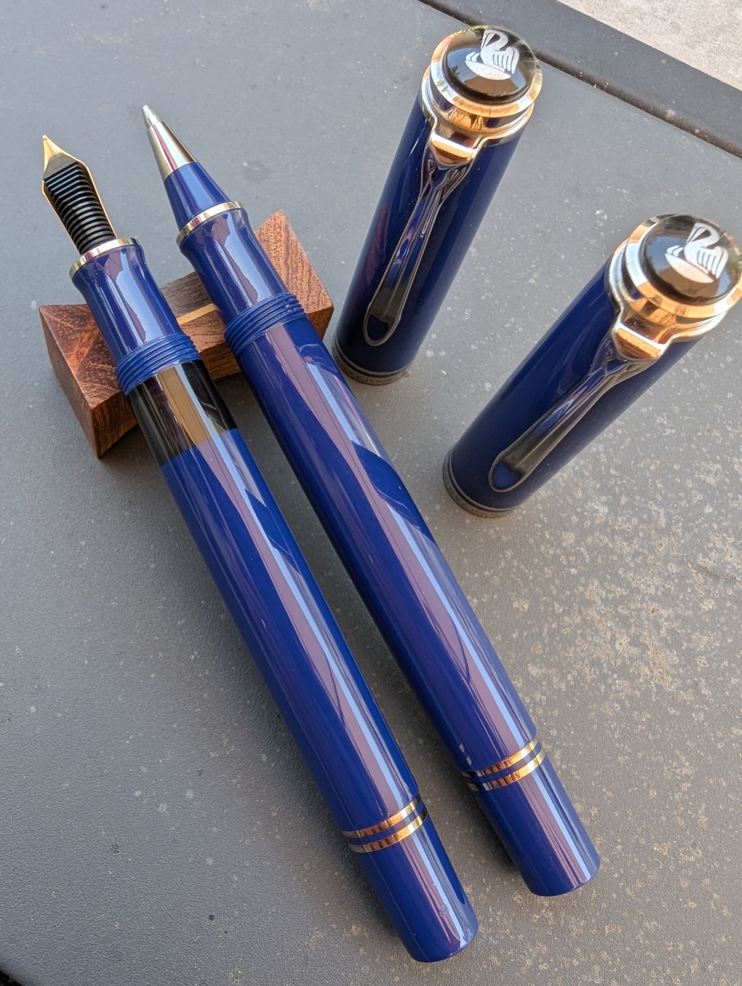2003 Pelikan Dark Blue M605 fountain pen and R605 rollerball