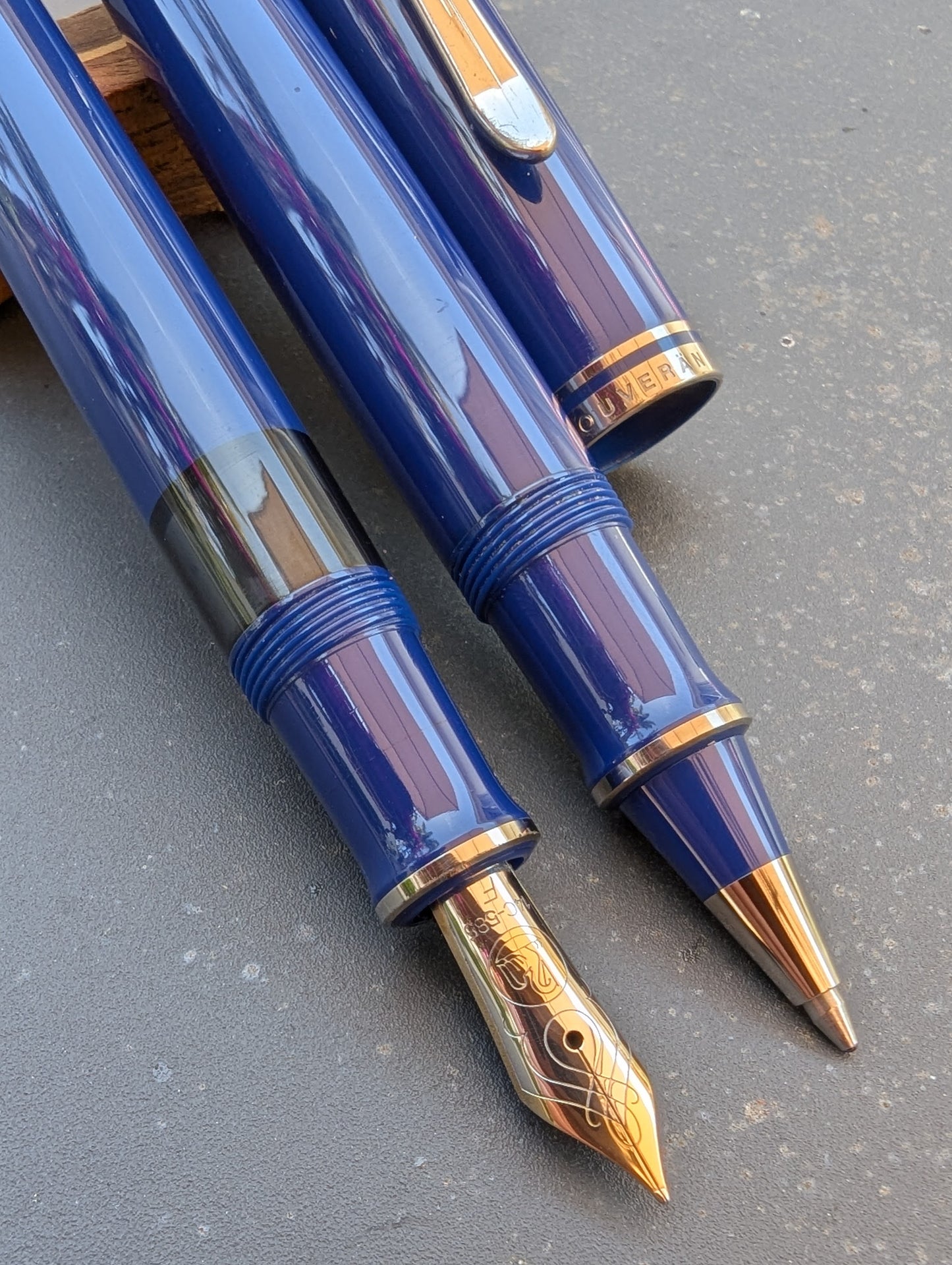 2003 Pelikan Dark Blue M605 fountain pen and R605 rollerball