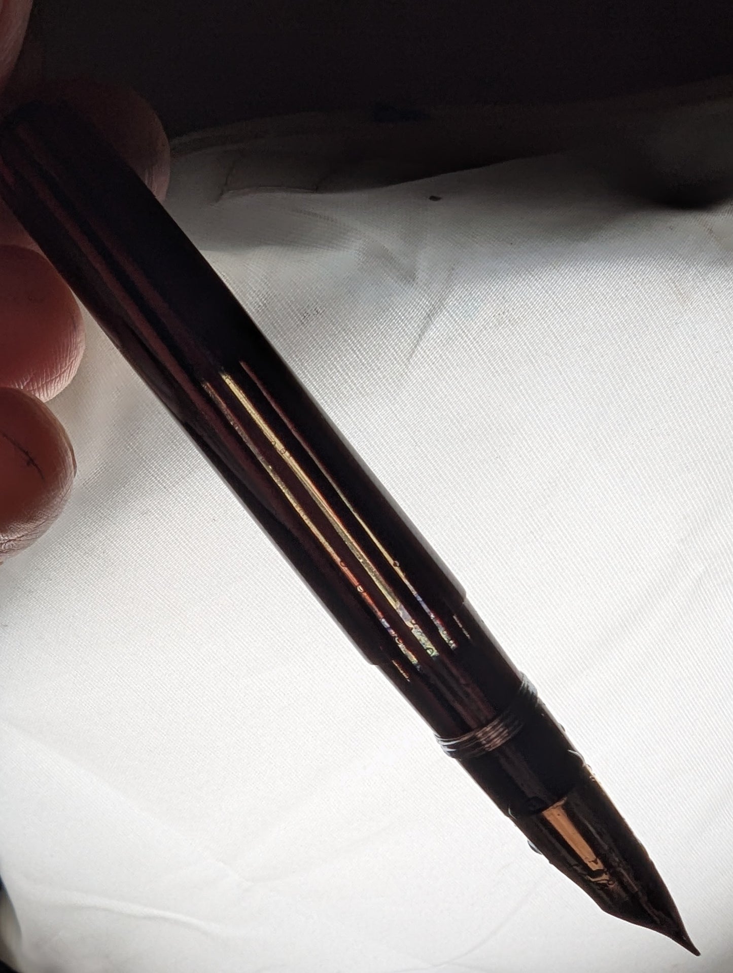 1942 Carmine Sheaffer Triumph - Vacuum-Fil - fine - extra-fine point