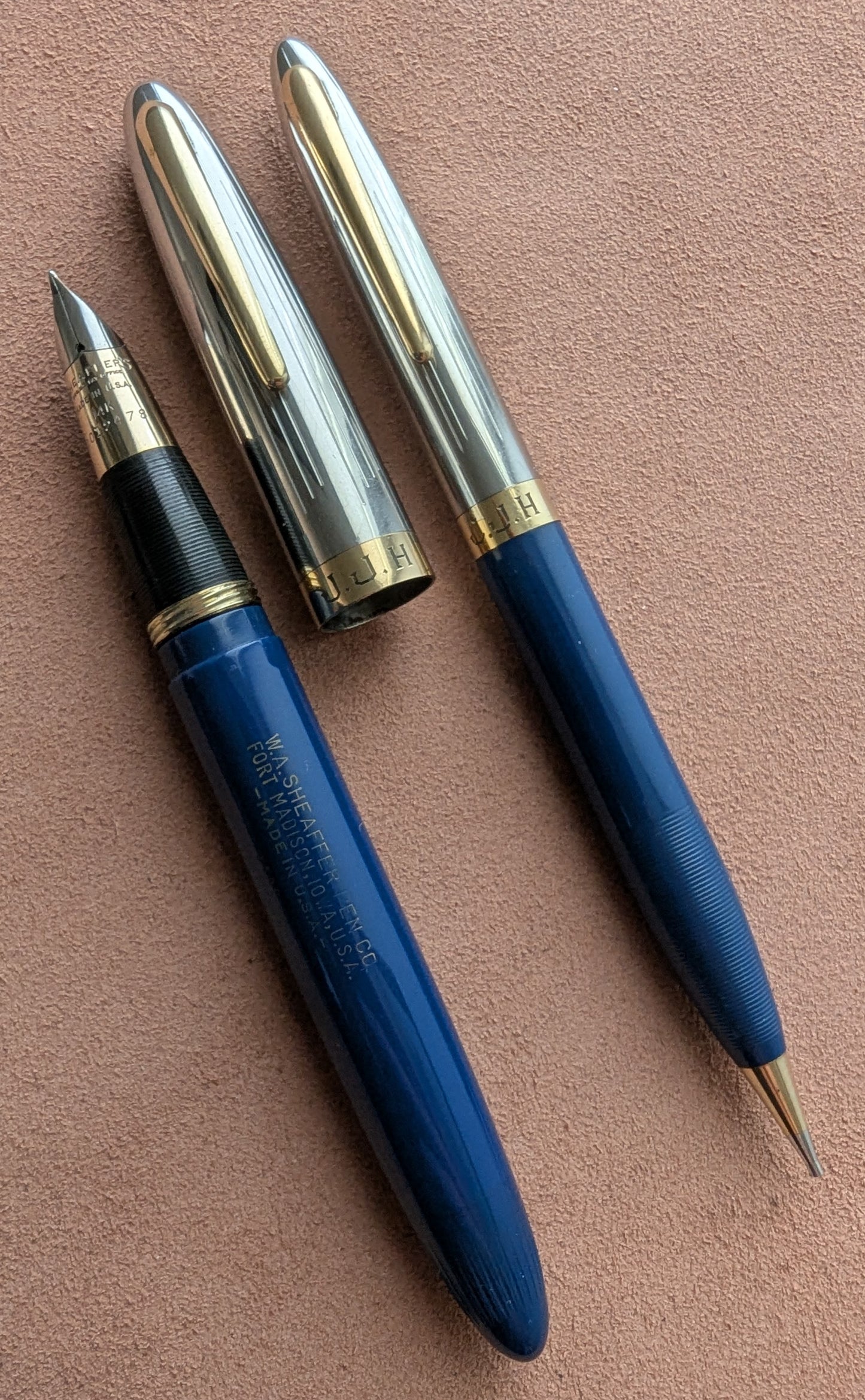 1948 Persian Blue Sheaffer Triumph Sentinel Deluxe fountain pen & pencil - fine point