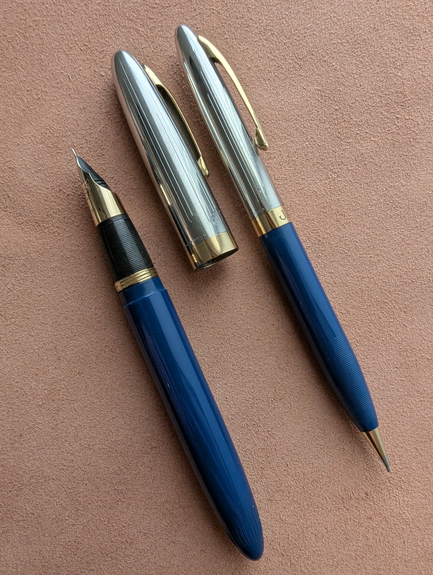 1948 Persian Blue Sheaffer Triumph Sentinel Deluxe fountain pen & pencil - fine point