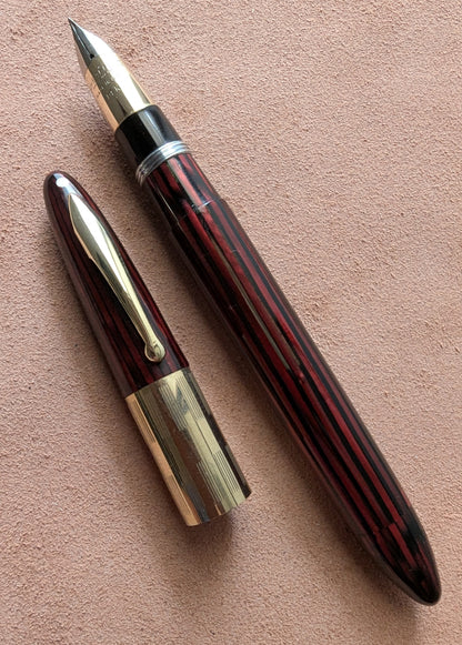 1942 Carmine Sheaffer Triumph - Vacuum-Fil - fine - extra-fine point